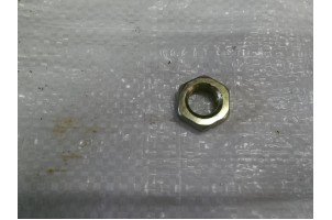 Муравей мотоцикл гайка задньої зірки 14"1,5 (прав. різьба)